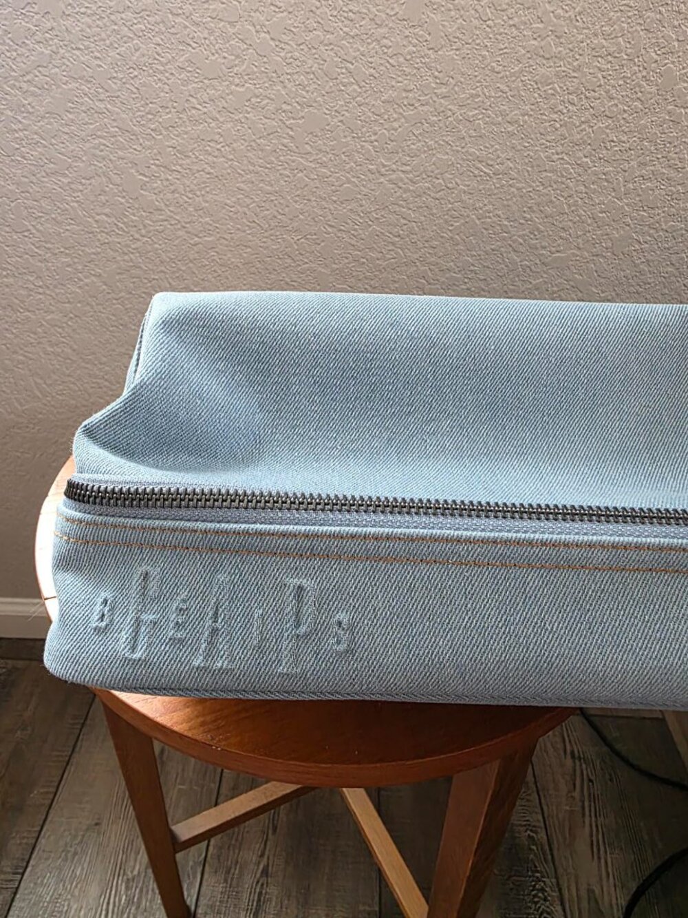 GAP x BÉIS Limited Edition Dopp Kit Denim Blue Travel Toiletry Bag - Picture 2 of 12